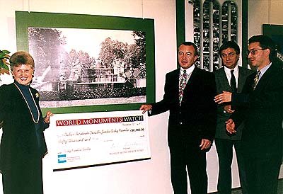 Representative of World Monuments Watch during grant presentation for reconstruction of the Cascade Fountain 