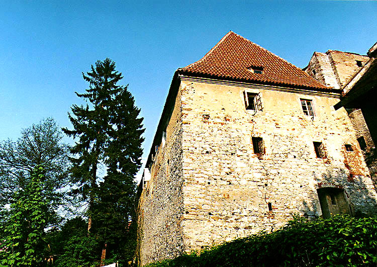 Schloss Nr. 196, Stirnseite des Objektes auf der Nordseite