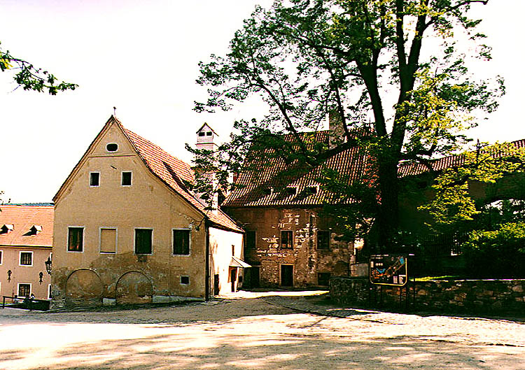 Castle no. 58, Old Burgrave's house, facade of building from I. courtyard of Český Krumlov Castle