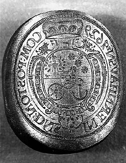 Ražba mincí na zámku v Českém Krumlově, detail razicího kolku, 1629 
