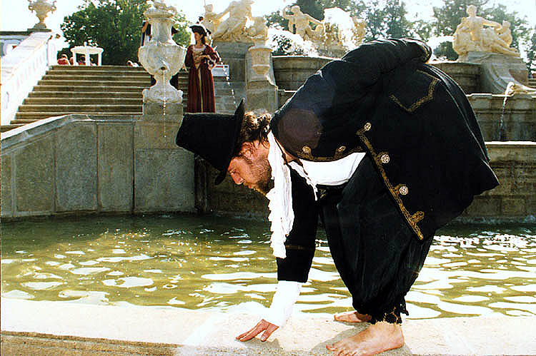 Feier der Wiederinbetriebnahme der Kaskadenfontäne im Schlossgarten in Český Krumlov, 3. 8. 1998, Clown