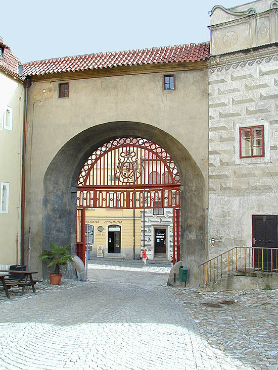 Český Krumlov Castle, Red Gate on the I. Courtyard, foto: Martin Švamberg