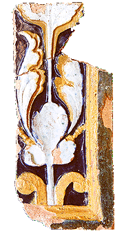 Barevně glazovaný kamnový kachel zdobený rostlinným motivem (zámek Český Krumlov, 16. století), nález z roku 1918, foto: Michal Ernée, 2000 