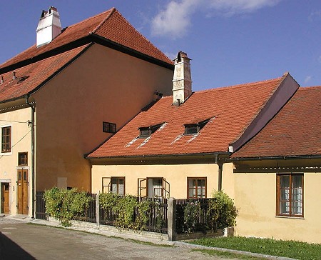 Zámek č.p. 184, polocelek, 2000, foto: Zdena Flašková 