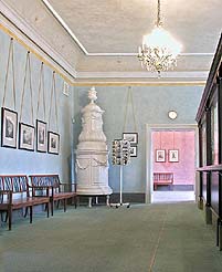 The Castle No.59 – the Mint, cash-desk centre, the cash-desks, 2001, foto: Lubor Mrázek The Castle No.59 – the Mint, cash-desk centre, the cash-desks, 2001, foto: Lubor Mrázek