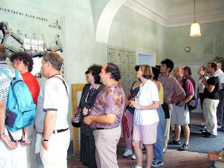 Zámek č.p. 59 - Mincovna, návštěvnické a pokladní centrum, pokladny, 2001, foto: Lubor Mrázek