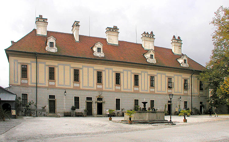Schloss Nr. 59 - Münze, Stirnseite auf dem II. Hof des Schlosses Český Krumlov, 2001, Foto: Lubor Mrázek