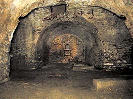 Cellars in the Vth Courtyard of Český Krumlov Castle, Second corridor on the right, 5th January 2002, foto: Lubor Mrázek 